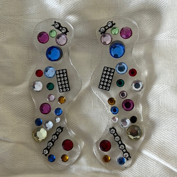 80’s Vintage Lucite Earrings That Dazzle - Picture 1 of 2